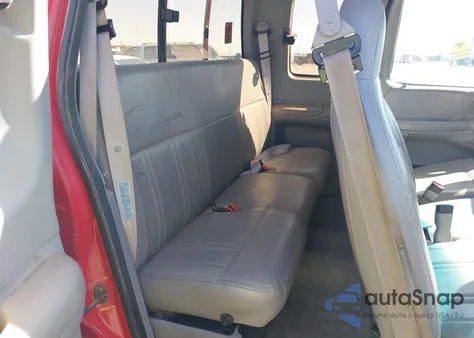 1997 Ford F-150 Lariat/Xl/Xlt z USA, uszkodzony, nr VIN 1FTDX1862VKB13679